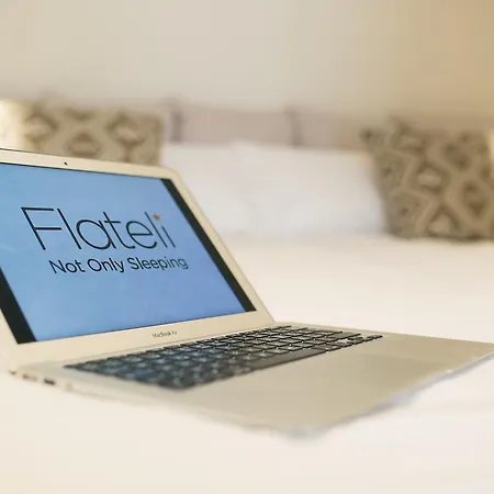 Flateli -placa Catalunya 3-2 דירה *
